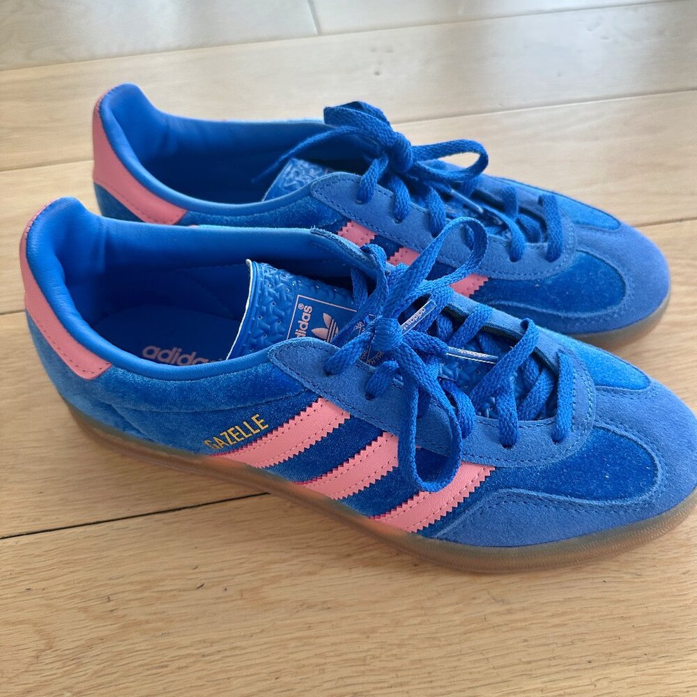 Adidas Gazelle Indoor Velvet Blue w/Pink Stripes sneakers - Picture 1 of 3